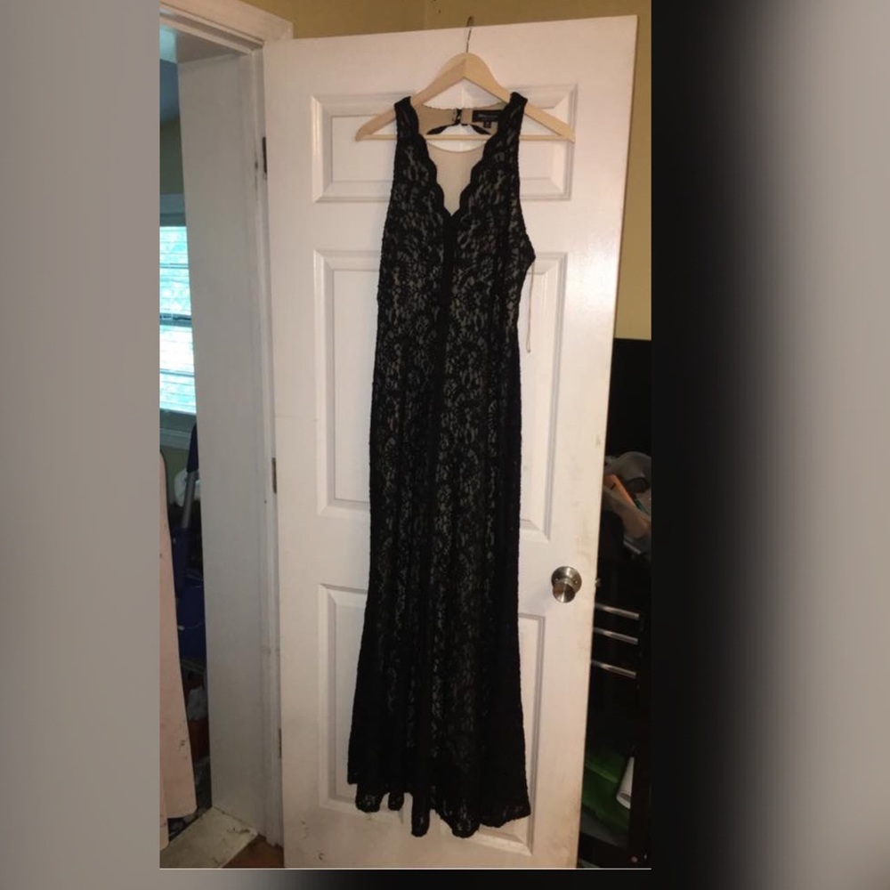 Black lace prom dress